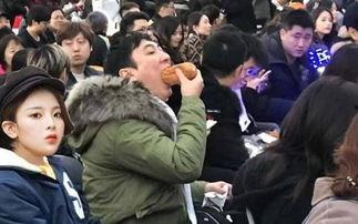 王校长吃的瓜,揭秘校园生活点滴