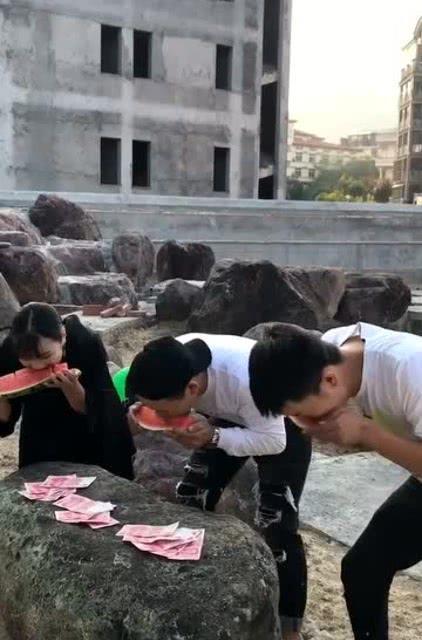 北美吃瓜男人,揭秘他们的娱乐生活与趣味追求