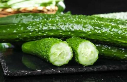 夏季吃三瓜,西瓜、黄瓜、苦瓜，清凉一夏尽享美味与健康